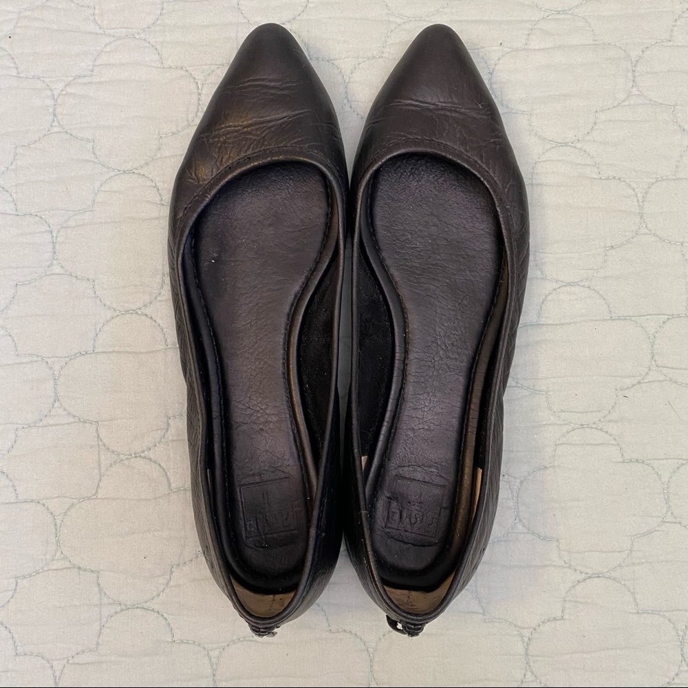 Frye Regina Pointed Toe Leather Flats — size 8.5